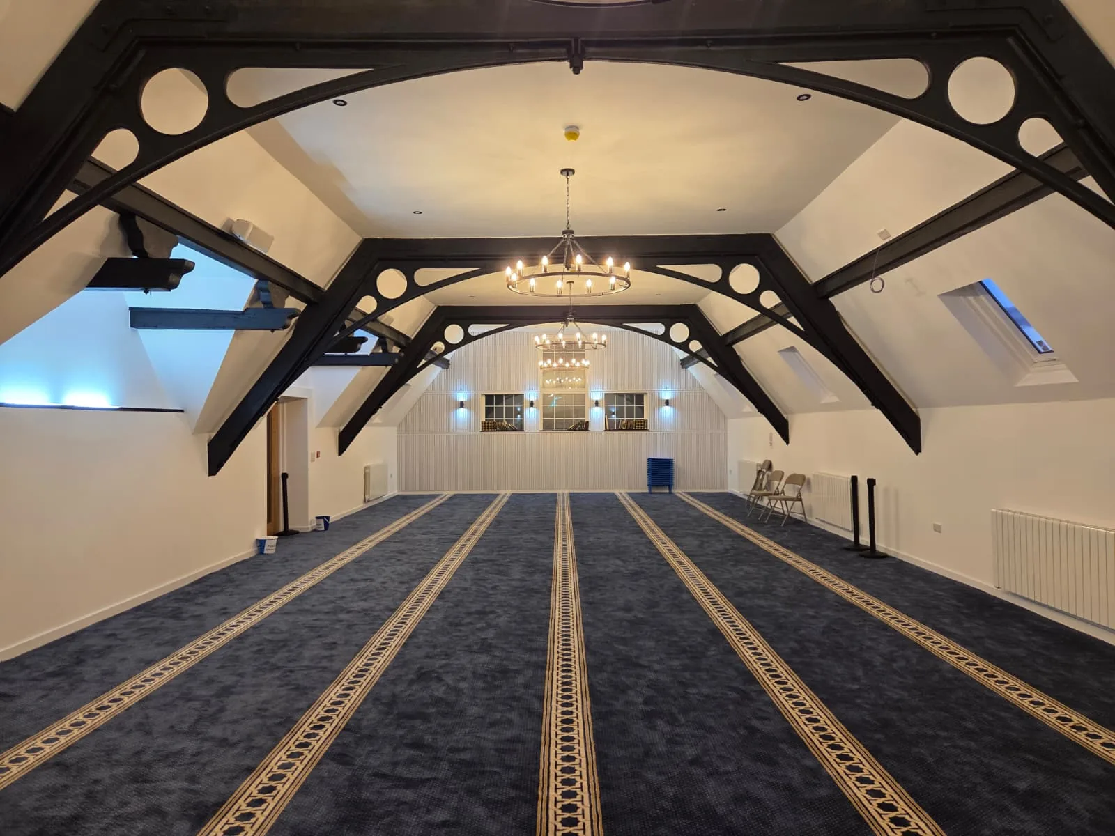 Inside Old Hill Masjid prayer hall